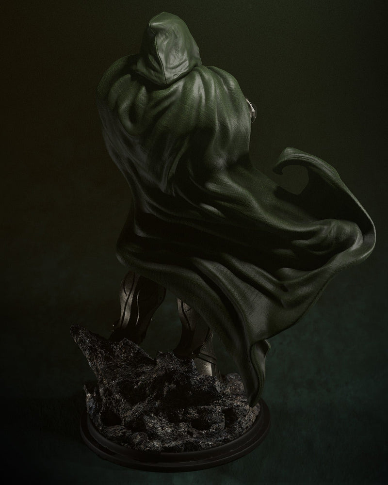 Dr. Doom - Marvel Comics / Fantastic 4 - 1:6, 1:9 Scale Figures & Bust