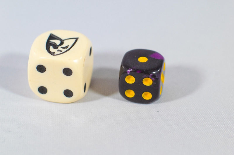 New Royal Purple and Black Dice with Yellow Pips 12mm D6 RPG Dice (10) Yahtzee