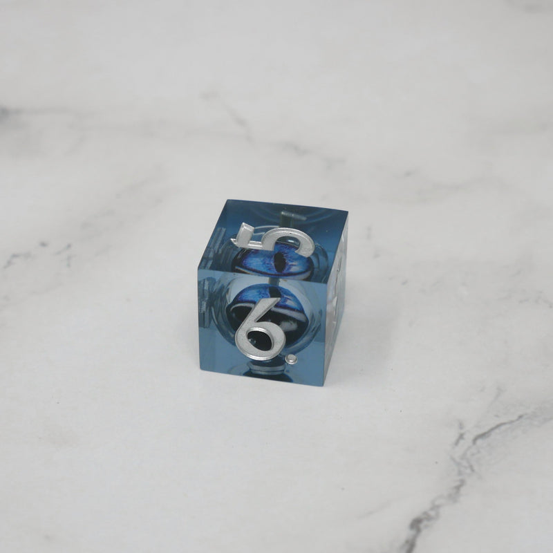 Blue Slaadi's Eye - 7 Piece Moving Eye DnD Dice Set | Acrylic RPG Gaming Dice
