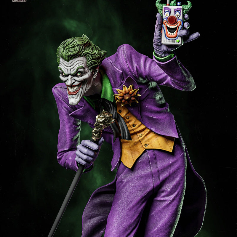 The Joker - DC Comics / Batman - 1:6 Scale & Bust