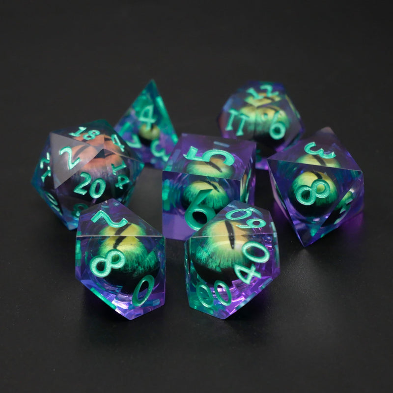 1d6 Moving Eye Sharp Edge DnD Dice | Acrylic RPG Gaming Dice