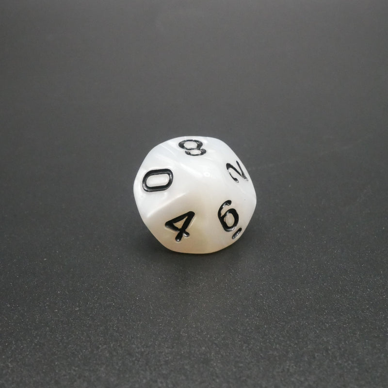 Snowy Owl - 7 Piece DnD Dice Set | Acrylic RPG Gaming Dice