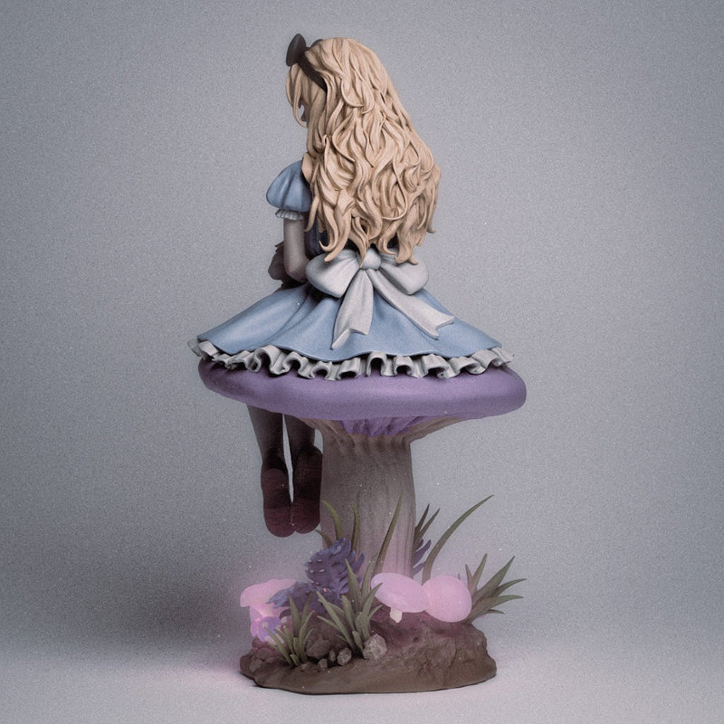 Alice - Alice in Wonderland - 1:6, 1:9 Scale Figures & Bust