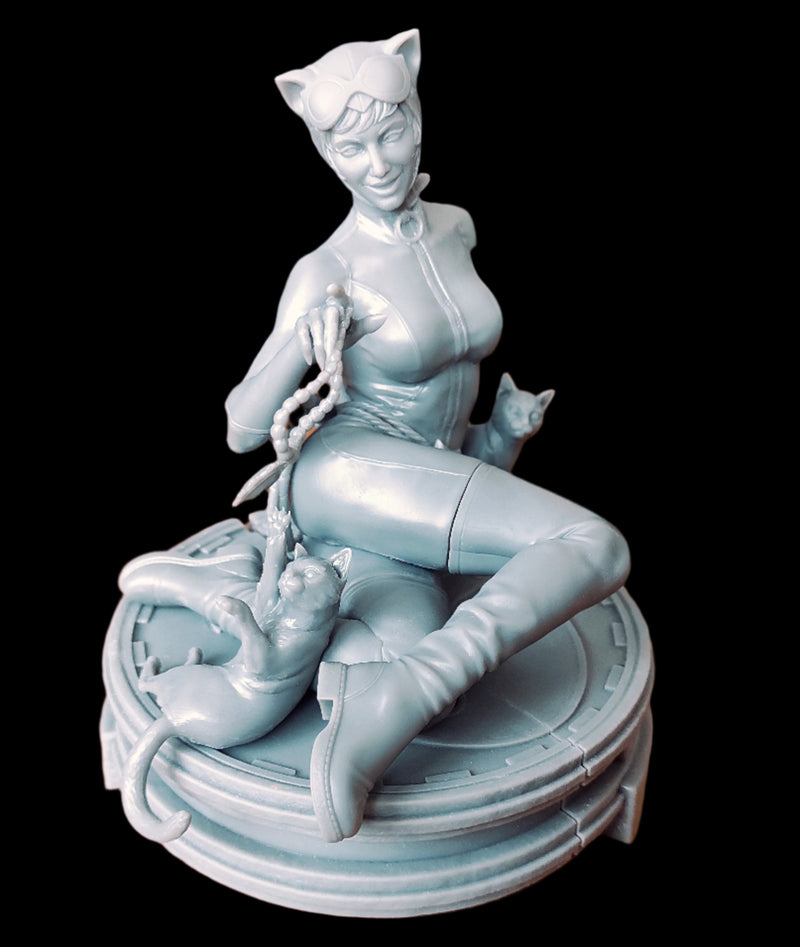 Catwoman - DC Comics - 1:8 Scale Figure