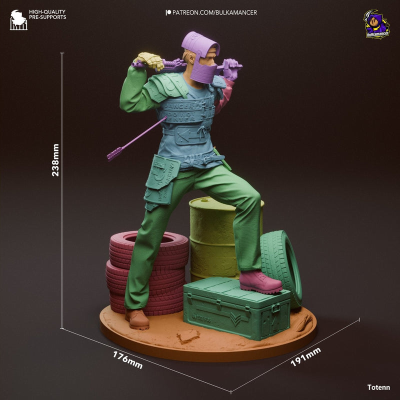 Survivor - Rust - 1:8 Scale Figure