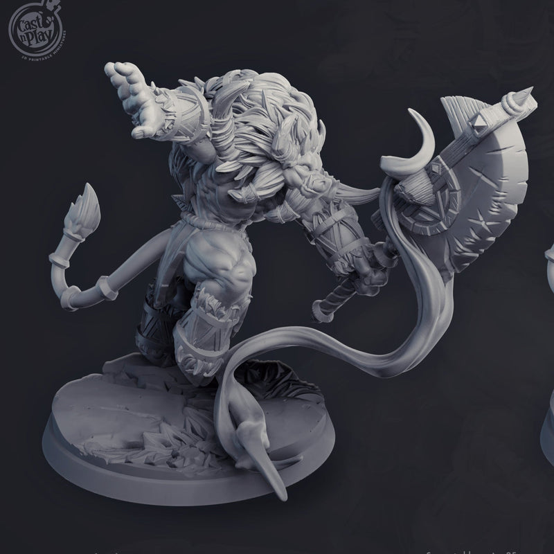 Tooantuh Sunstream – Minotaur Druid Miniature